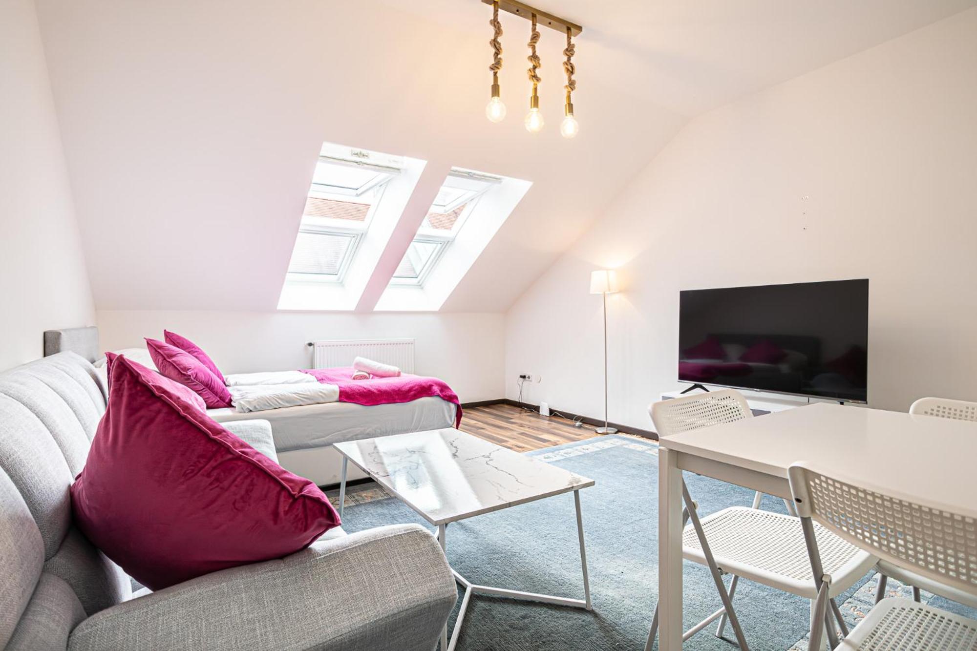 Airy Attic Apt.: Stylish Studio At Penzing Area Bécs Kültér fotó