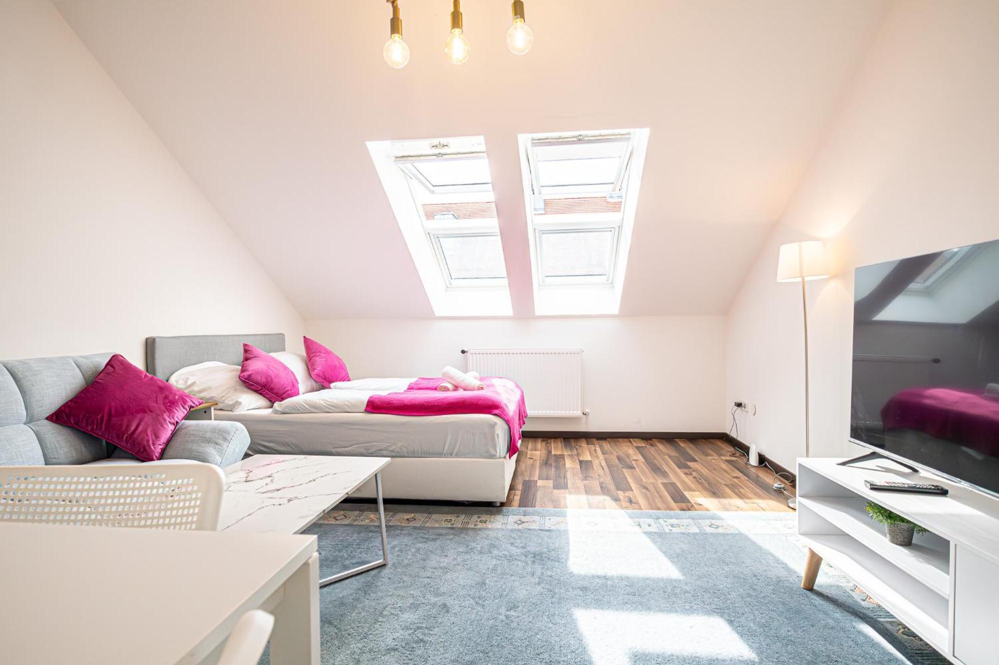 Airy Attic Apt.: Stylish Studio At Penzing Area Bécs Kültér fotó